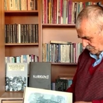 Bitlis’li öğretmenden Kürt’lerle ilgili kitap arşivi