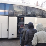 Kars’ta 23 göçmen sınır dışı edilmek üzere Iğdır’a gönderildi