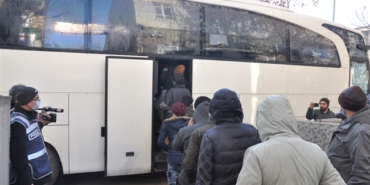 Kars'ta 35 göçmen sınır dışı edildi