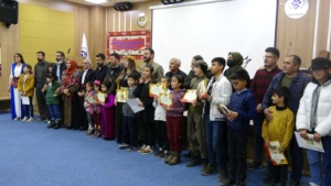 Van’da, Kürtçe dil kursunu bitiren çocuklar sertifikalarını aldı