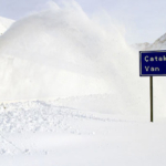 Van’da kar yağışı:  164 yerleşim yeri ulaşıma kapandı