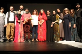 Teatra Nûpelda heta niha 7 lîstikên Kurdî pêşkeş kirine - WhatsApp Image 2022 03 24 at 09.44.37