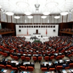 HDP Eş Genel Başkanı Sancar ve diğer milletvekillerine ait fezlekeler meclise sunuldu