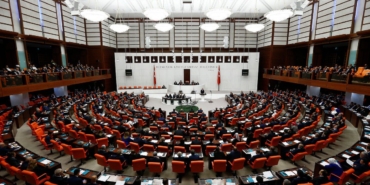 HDP Eş Genel Başkanı Sancar ve diğer milletvekillerine ait fezlekeler meclise sunuldu - Aralarinda HDP Es Genel Baskani Sancarinda buludugu 10 milletvekiline ait fezlekeler meclise sunuldu1