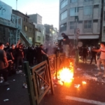İran’da eylemler yayılıyor: Hükümet medyası iş başında