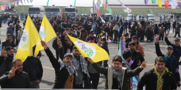 Gelê Agiriyê ber bi qada Newrozê ve diherike (2)