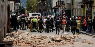 Deprem faciasının yaşandığı Ekvador'da OHAL ilan edildi - ekvador ohal