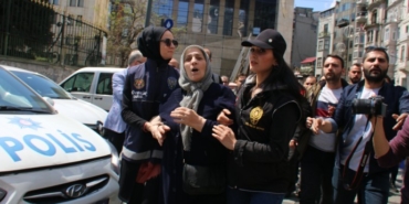 Cumartesi Anneleri’ne ‘Bayram’ gözaltısı! - cumartesi anneleri aciklama polis saldiri15
