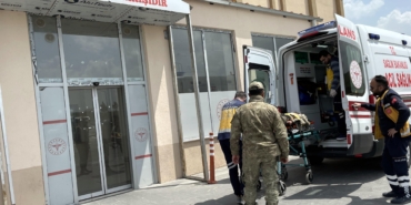 Ardahan'da askeri aracın devrildiği kazada 5 asker yaralandı