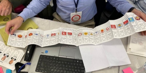 AKP oy pusulası