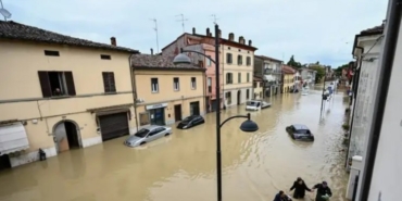 Sel felaketi nedeniyle 36 bin kişi evini terk etti - Sel felaketi nedeniyle 36 bin kisi evini terk etti