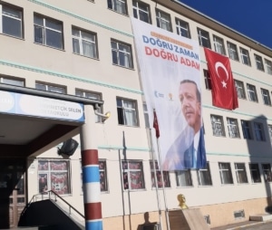 erdoğan-okul-poster