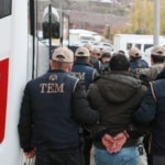 Yüksekova’da gözaltı: Ev baskınlarında gençler darp edildi