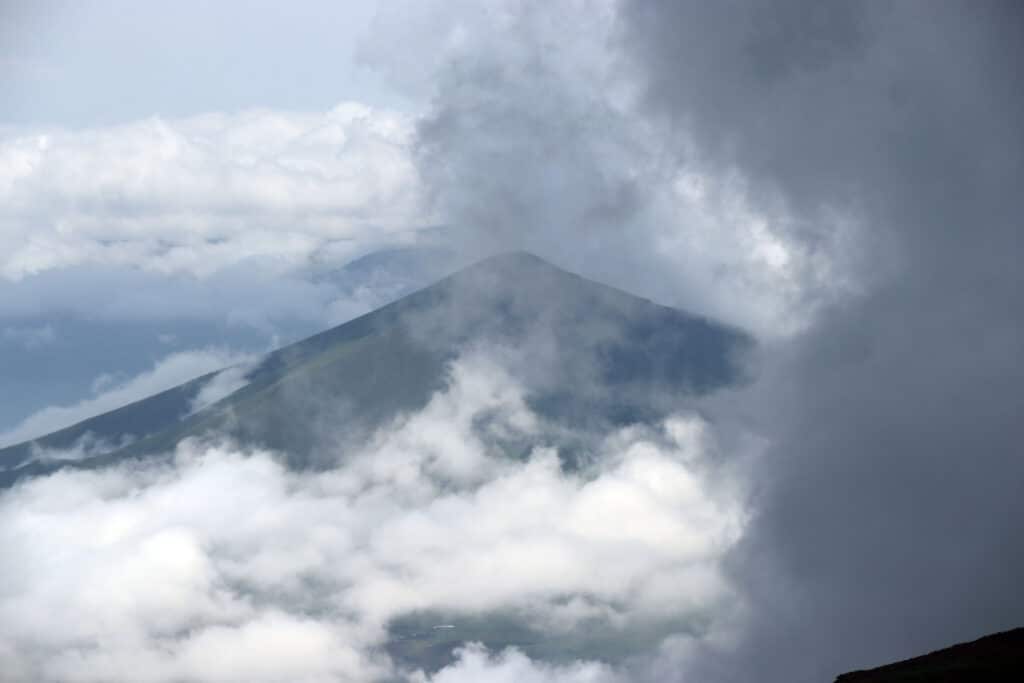 Bulutların dağ ve vadilerle dansı kameraya yansıdı - Bulutlarin dag ve vadilerle dansi kameraya yansidi6