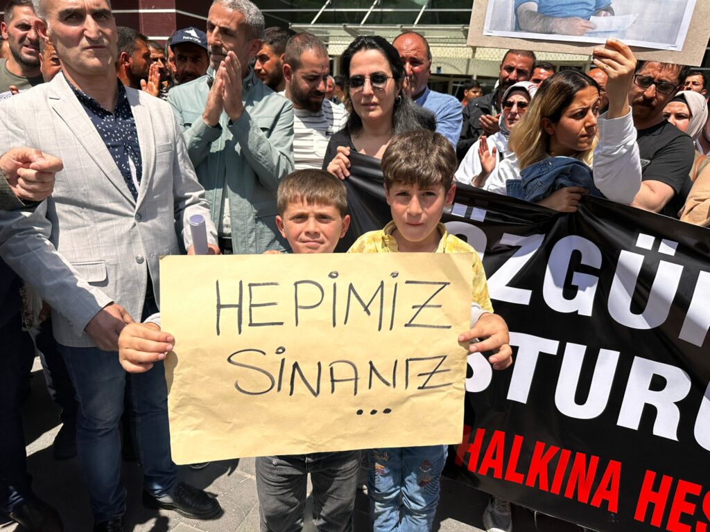 Bitlis Emek Demokrasi Platformu: Aygül’e saldırıyı azmettirenler de yargılanmalıdır - bitlis tum bel sen aygul saldiri kinama 2