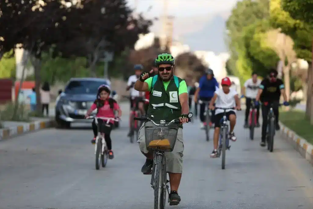 Van’da ‘araç senin yol hepimizin’ etkinliği: 150 kişi pedal çevirdi - bisiklet plarformu2