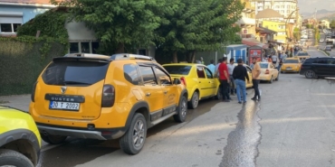 Şemdinli taksicileri zamlara karşı kontak kapattı - semdinli taksiciler eylemu