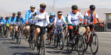 Bisiklet Festivali 6. gününde: Bisiklet tutkunları Muradiye'ye ulaştı - AA 20230810 31893018 31893004 5 VAN DENIZI BISIKLET FESTIVALI KAPSAMINDA BISIKLET TUTKUNLARI MURADIYEYE ULASTI