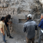 Malazgirt’te kazı çalışması: Çevresi toprakla kaplı han bulundu