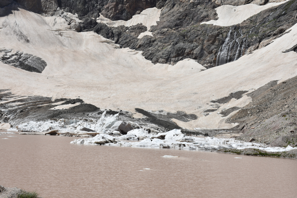 Cilo’da buzullar eridi: Buzul gölü genişledi - cilo buzullari eriyor 4