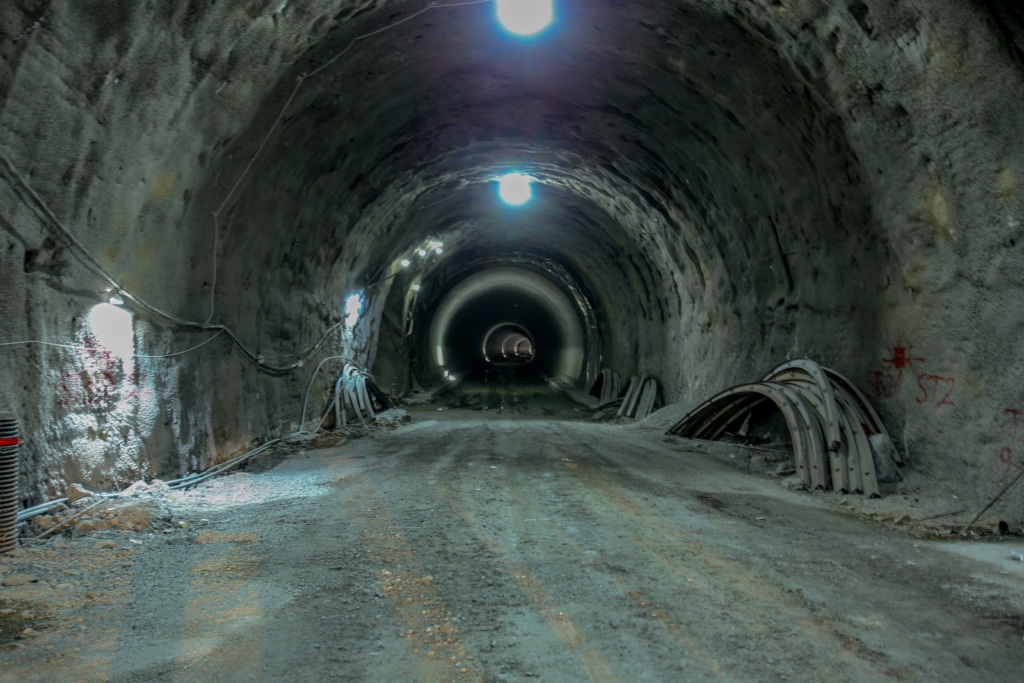 Tunela Guzeldereyê berbi kutabûnê ye - Tunela Guzeldereye berbi kutabune ye 1