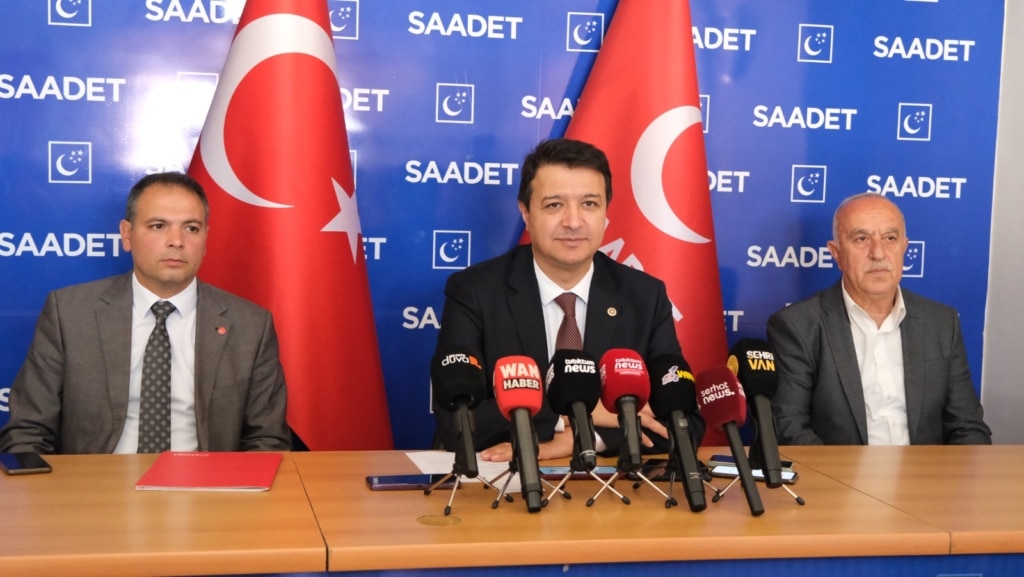 SP Genel Başkan Yardımcısı Van’da Türkiye gündemini değerlendirdi - WhatsApp Image 2023 09 27 at 14.53.44