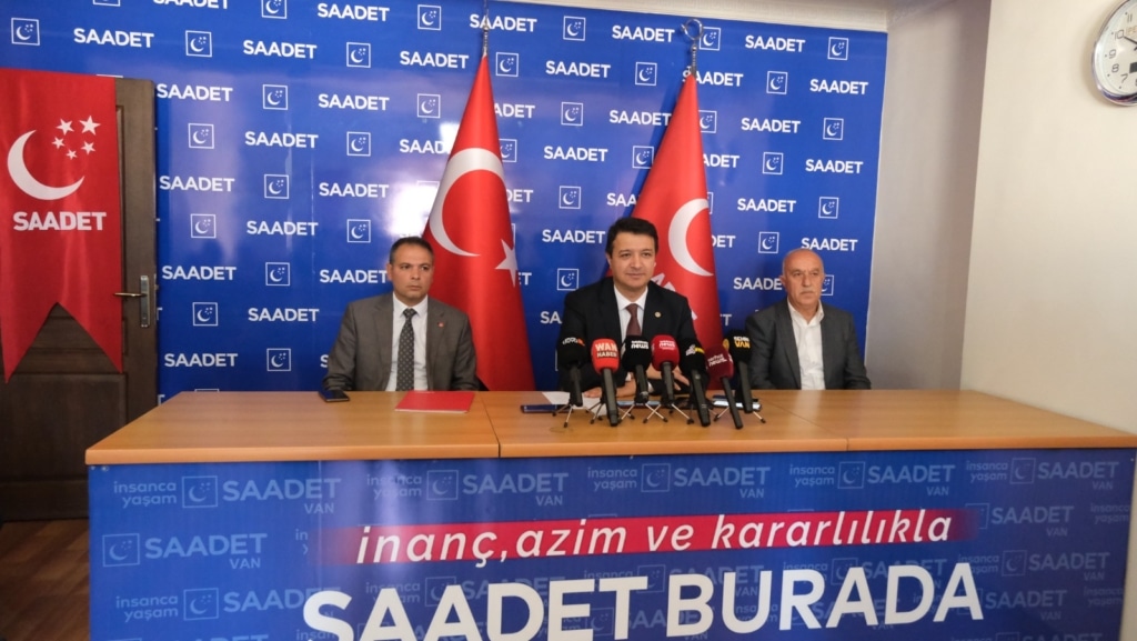 SP Genel Başkan Yardımcısı Van’da Türkiye gündemini değerlendirdi - WhatsApp Image 2023 09 27 at 14.53.45
