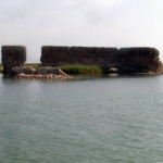 Van Gölü kuruyor: Tekneyle gidilen Urartu Kalesi’ne artık araçla gidiliyor
