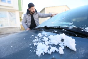 Kars kent merkezinde soğuk hava, yükseklerinde ise kar etkili oldu