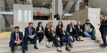 Atalay'ın avukatlarından AYM kararının uygulnaması için nöbet kararı - atalay vaukatlar