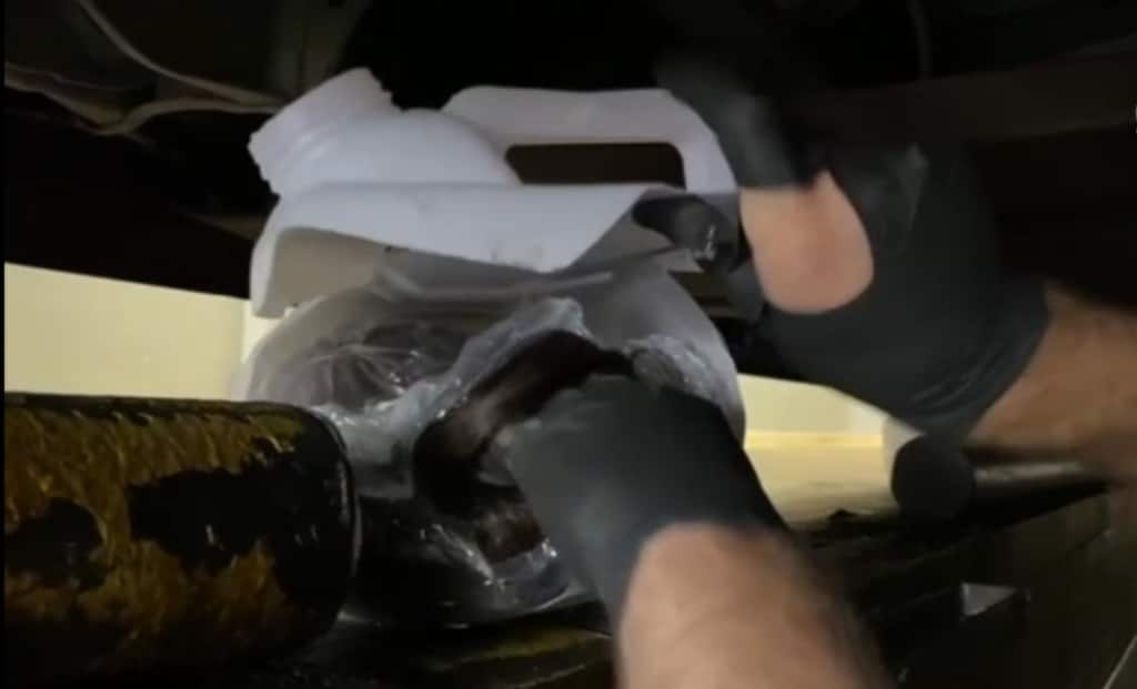 Van Kapıköy Gümrük Kapısı’nda 56 kilogram insan saçı ele geçirildi - gumruk sac1