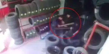 Van’da iş yerini basan bir grup 17 yaşındaki çocuğu dövdü! - van isyeri cocuk dovme
