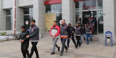 Erzurum’da hapis cezası bulunan 9 kişi tutuklandı - AA 20231125 33019016 33019015 ERZURUMDA HAKLARINDA KESINLESMIS HAPIS CEZASI BULUNAN 9 HUKUMLU YAKALANDI