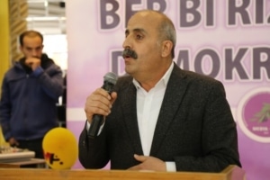 Van ve Bitlis’te startı verilen halk buluşmaları sürüyor - uyar