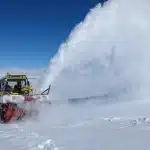 Van’da kar yağışı başladı: Uçak seferleri rötar yaptı