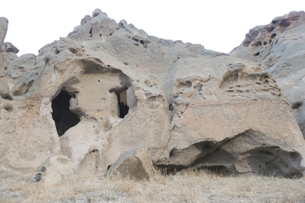 Ağrı ve Kars’ın ünlü mağaraları turizme kazandırılmayı bekliyor - AA 20231202 33082257 33082249 KARSIN ANI MAGARALARI TURIZME KAZANDIRILMAYI BEKLIYOR