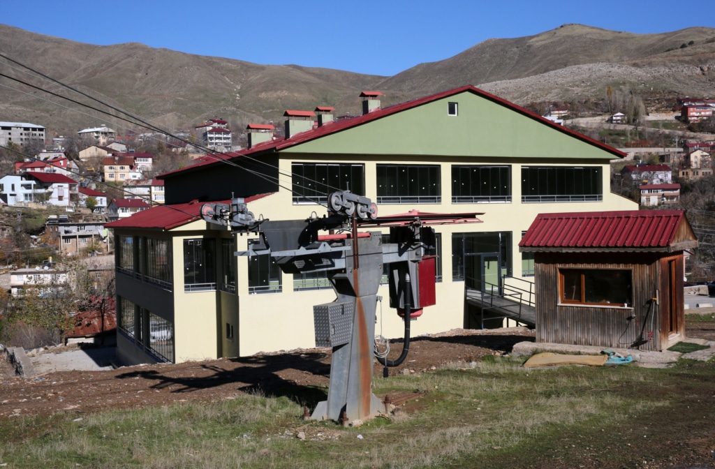 Bitlis'teki kayak merkezlerinde hazırlıklar tamamlandı - AA 20231208 33131776 33131765 BITLISTEKI KAYAK MERKEZLERINDE SEZON HAZIRLIKLARI TAMAMLANDI