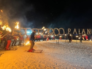 Palandöken Kayak Merkezi'nde sezon nefes kesen gösterilerle açıldı