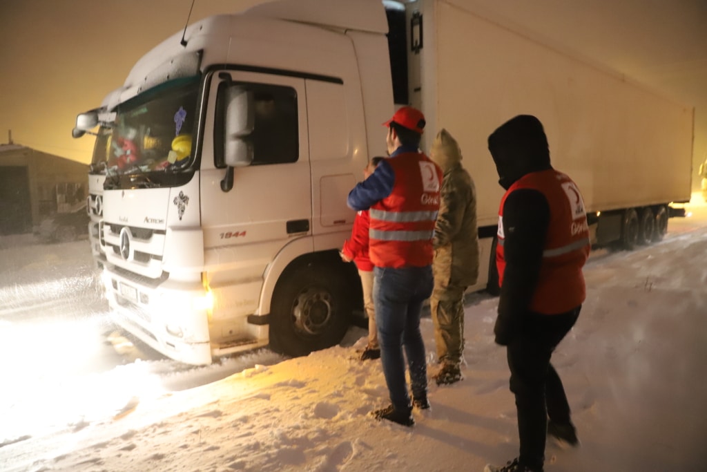 Van, Hakkari, Bitlis ve Muş'ta 540 yerleşim birimine ulaşılamıyor - AA 20231225 33269977 33269971 VAN HAKKARI BITLIS VE MUSTA 540 YERLESIM BIRIMINE ULASIM SAGLANAMIYOR