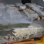 Van Gölü’nden çıkarılan Selçuklu dönemine ait mezar taşları temizleniyor