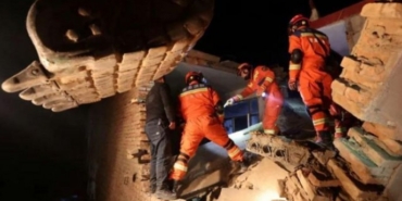 Çin depreminde yaşamını yitirenlerin sayısı 131'e yükseldi - cin deprem 1