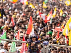 Fotoğraflarla Van Newroz kutlamaları - Fotograflarla Van Newroz kutlamalari13