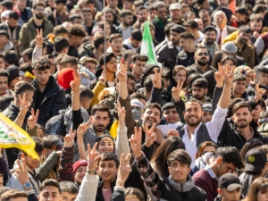Fotoğraflarla Van Newroz kutlamaları - Fotograflarla Van Newroz kutlamalari8