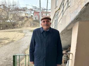 Gevaş Belediye Başkanı Murat Sezer’in oy için ‘suyla tehdit ediliyorlar’ dediği köylülerden yanıt: Bizi kimse su için tehdit etmedi, oy da istemedi - WhatsApp Image 2024 03 22 at 16.46.51 1
